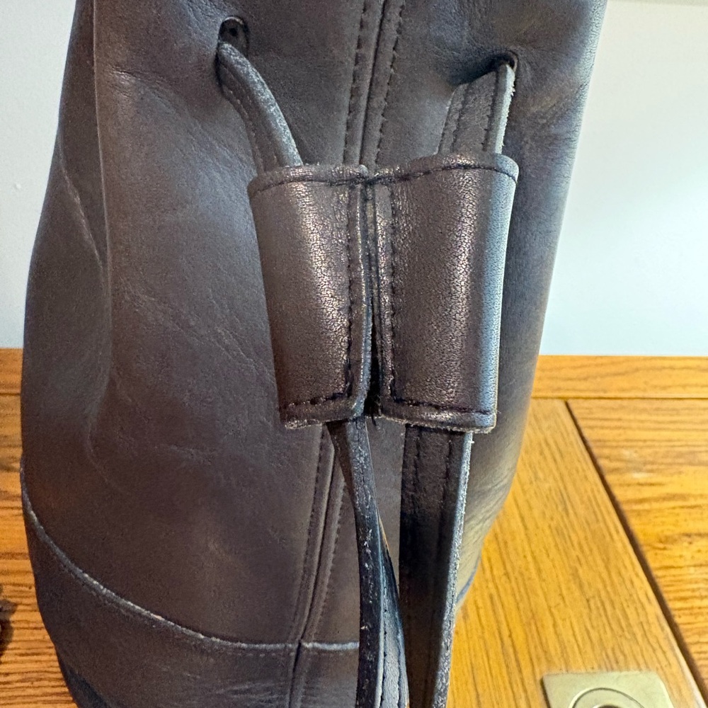 Coach Vintage Bixby Sling Bag - Picture 7 of 9